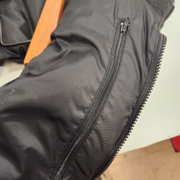 Paramount Pictures Branded Puffer Vest Western Concepts Mens Size Medium Black - Picture 10 of 10